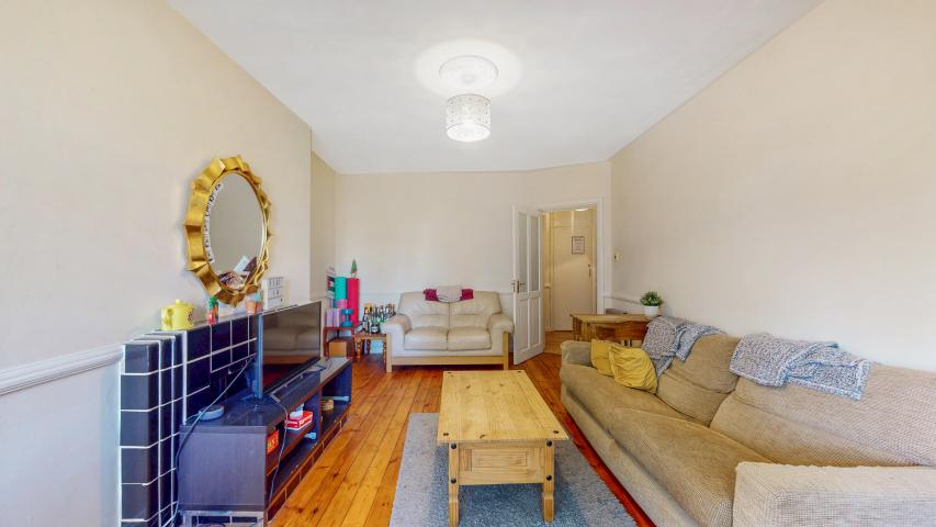 Modern Sharers Apartment Elstow Grange, Brondesbury Park